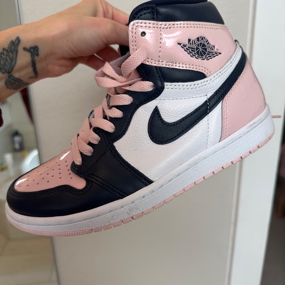 2021 Wmns Air Jordan 1 Retro High OG SE 'Bubble Gum' - Picture 3 of 4